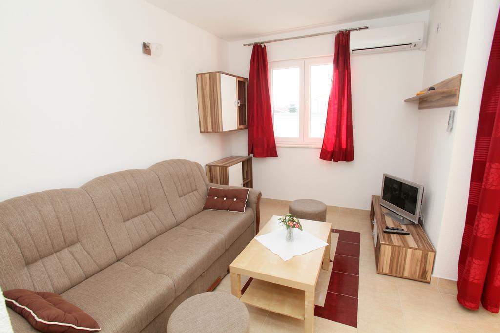 Apartments Villa Karlo Kaštela Extérieur photo