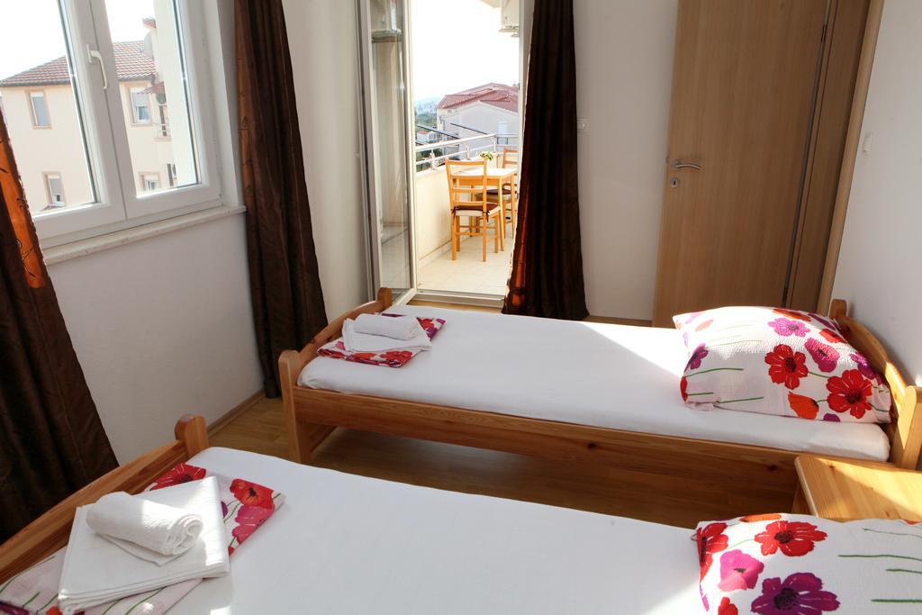 Apartments Villa Karlo Kaštela Extérieur photo